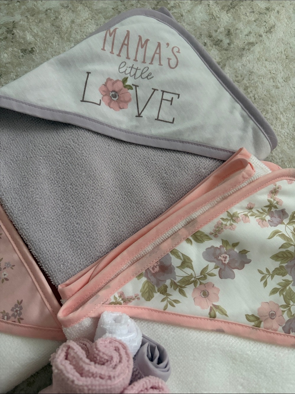Hooded Towel Set with Washcloths for Baby Girl - Picture 5 of 5